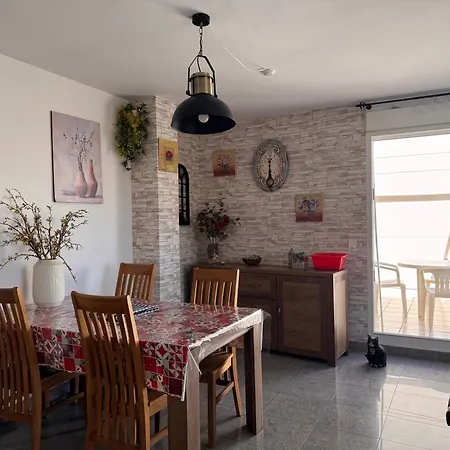 Rosaleda Locdenia Apartment *